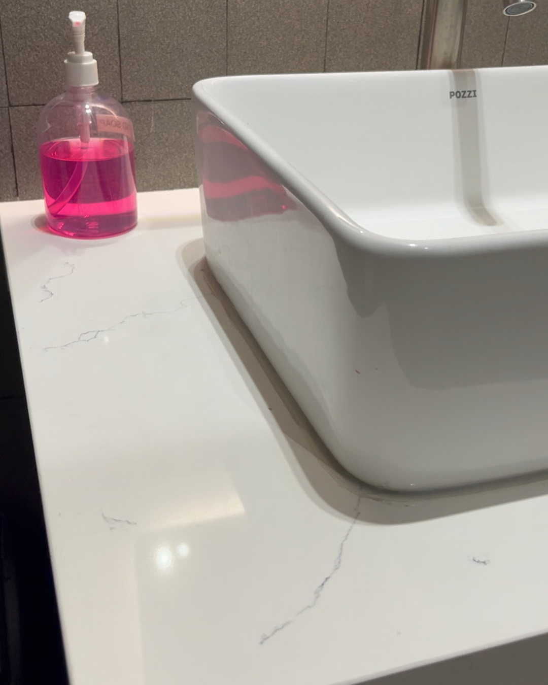 Carrara White (Quartz)