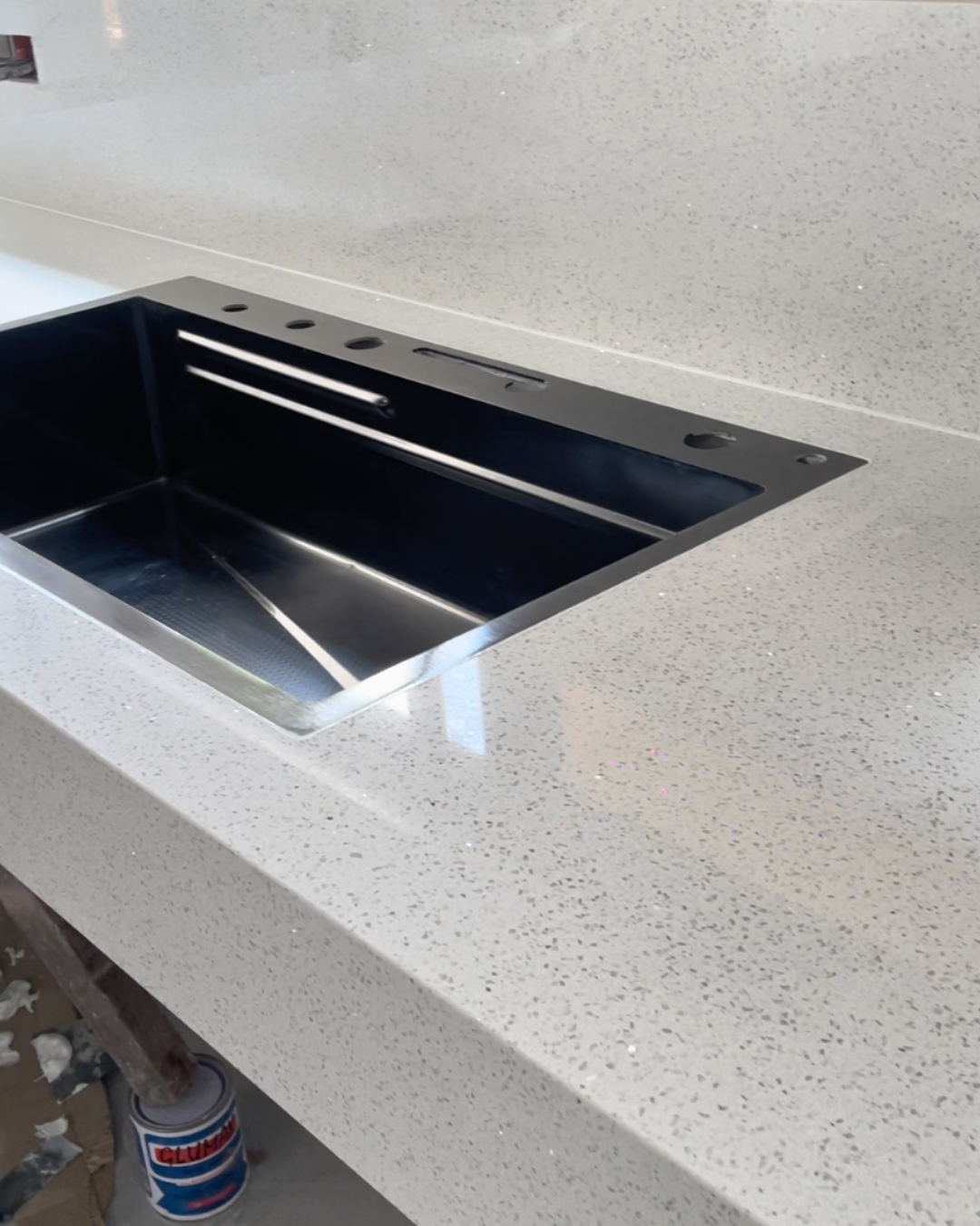 Crystal White (Quartz)