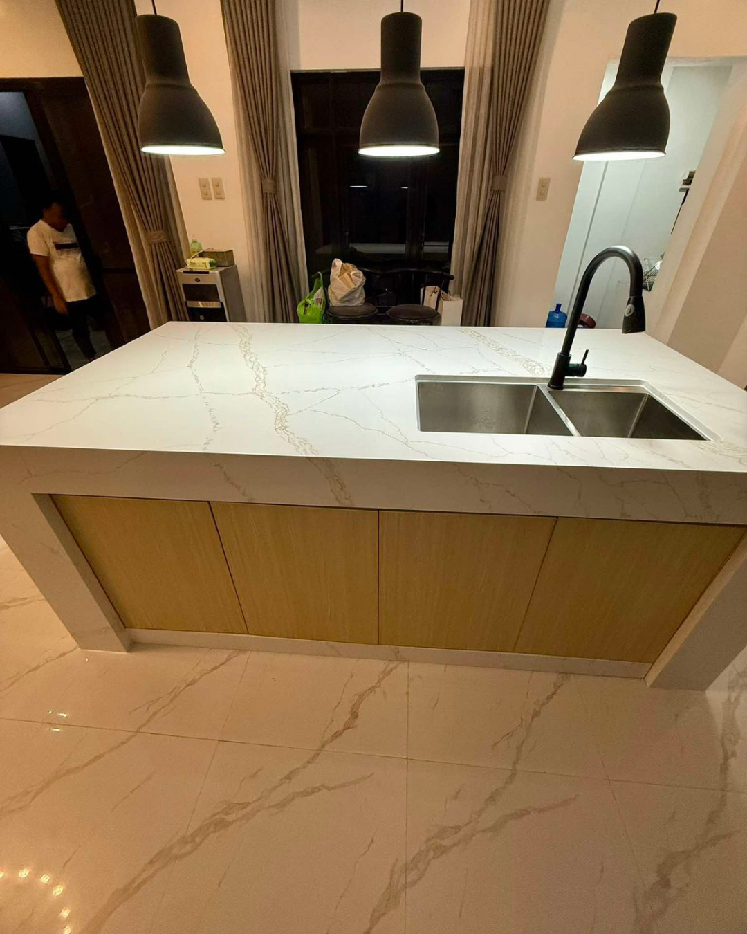 Calacata Gold (Quartz)