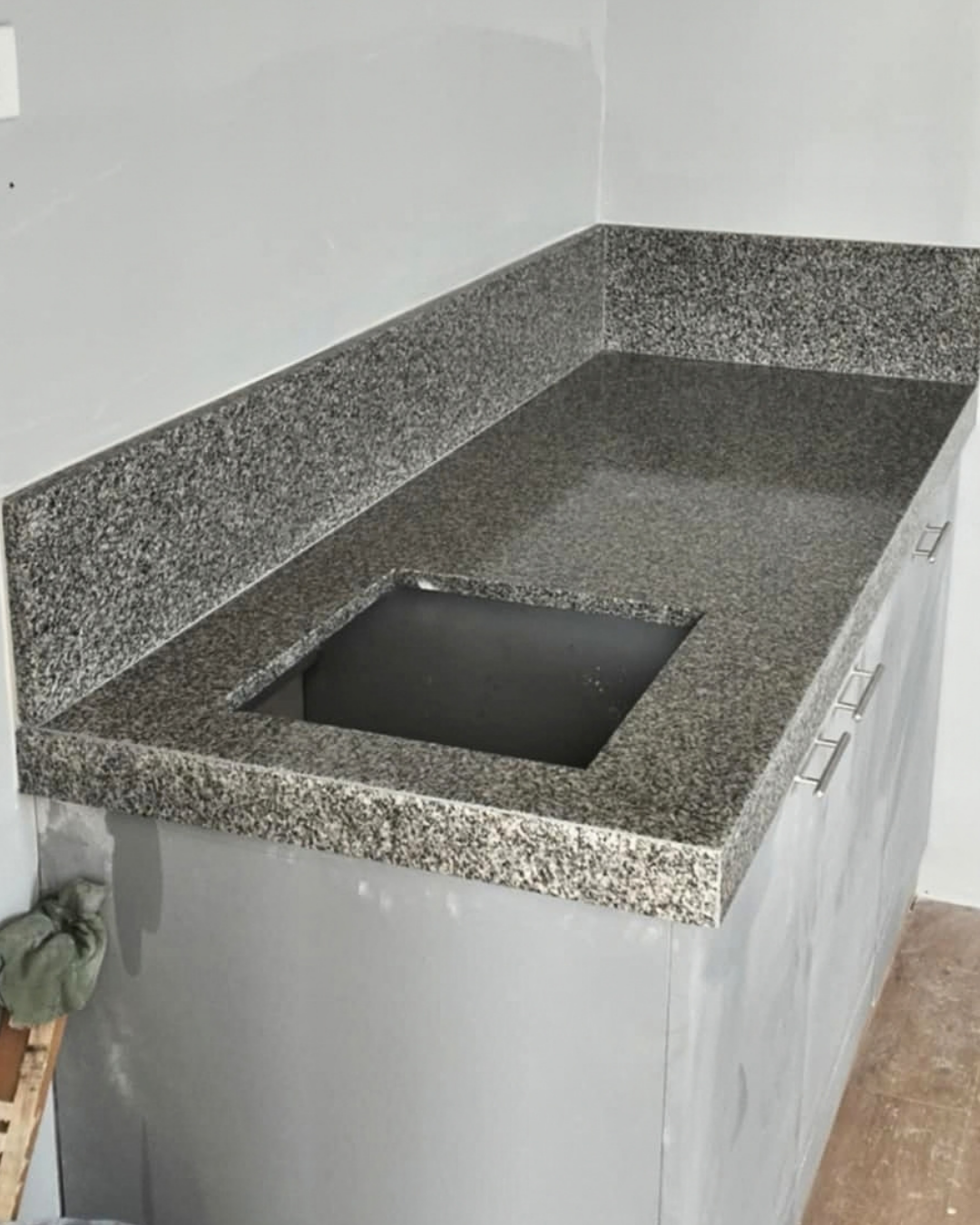 Salt & Pepper (Granite)