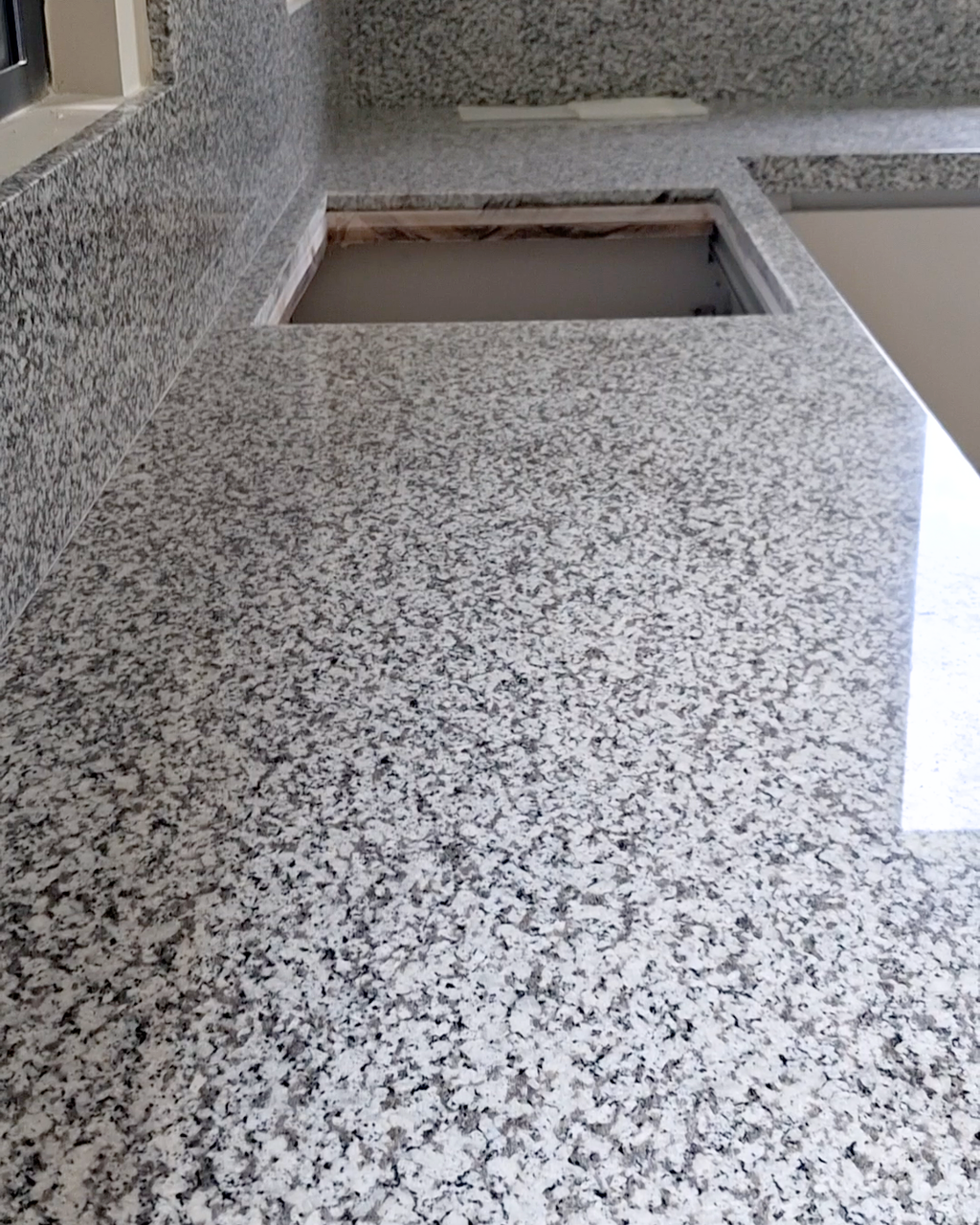 Himalayan White (Granite)